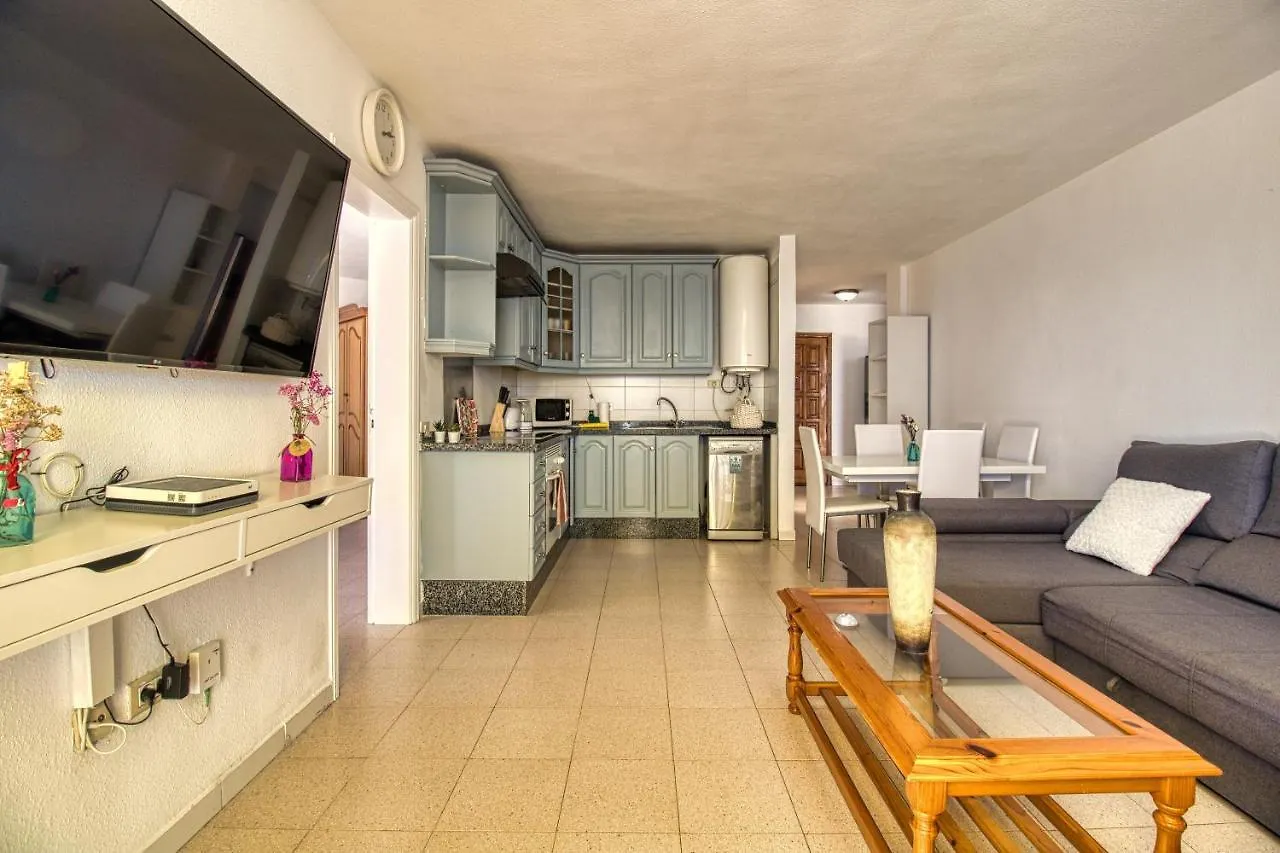 Lovely 2-Bed Apartment & Jacuzzi Terrace & Pool Playa Fanabe
