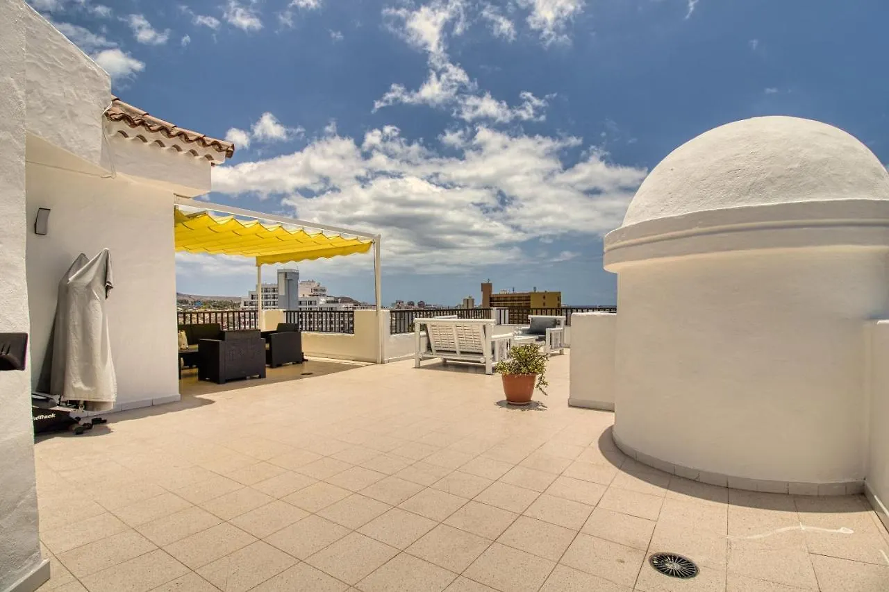 Lovely 2-Bed Apartment & Jacuzzi Terrace & Pool Playa Fanabe Spain