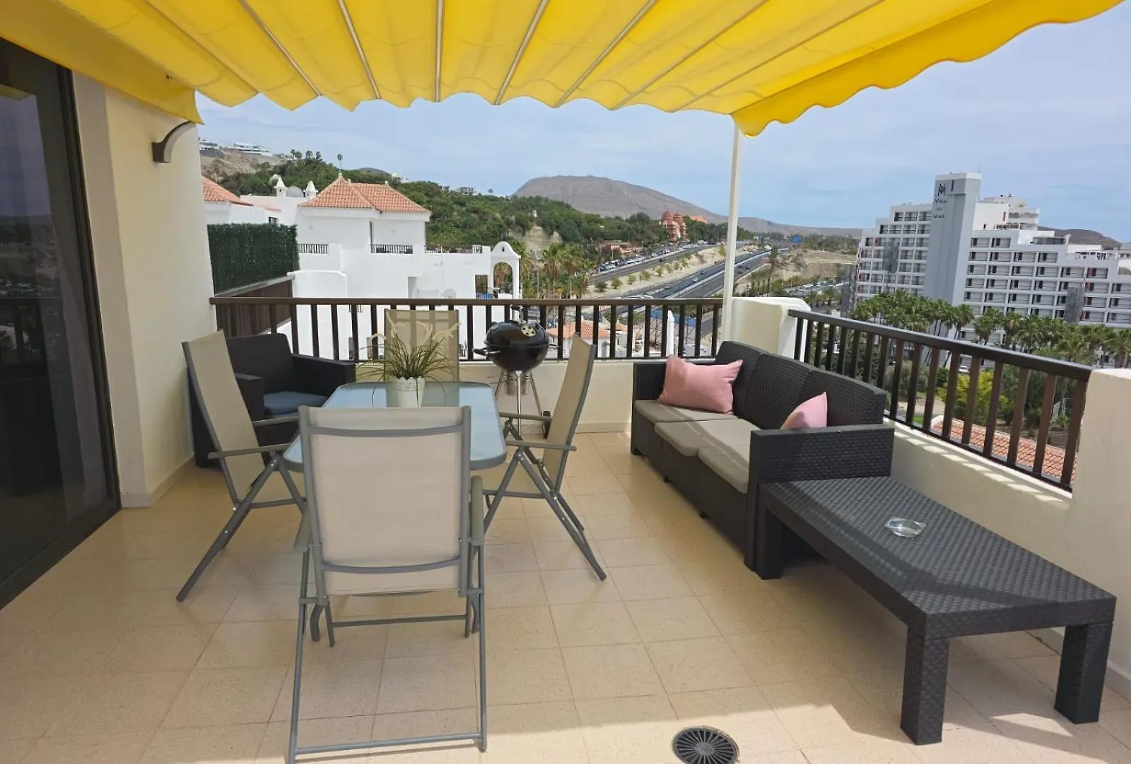 Lovely 2-Bed Apartment & Jacuzzi Terrace & Pool Playa Fanabe