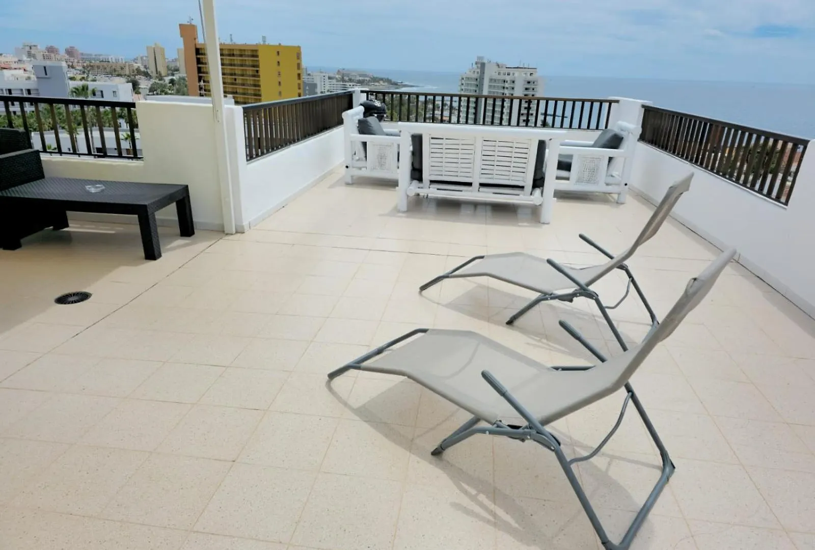 Lovely 2-Bed Apartment & Jacuzzi Terrace & Pool Playa Fanabe